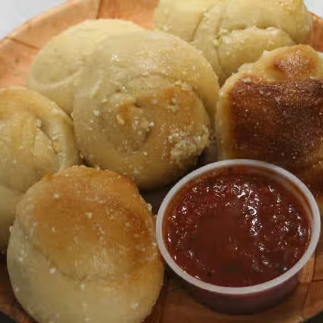 Garlic Knots.